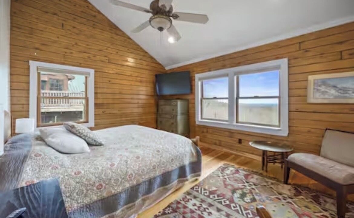 Photo of Bedroom in Liberty