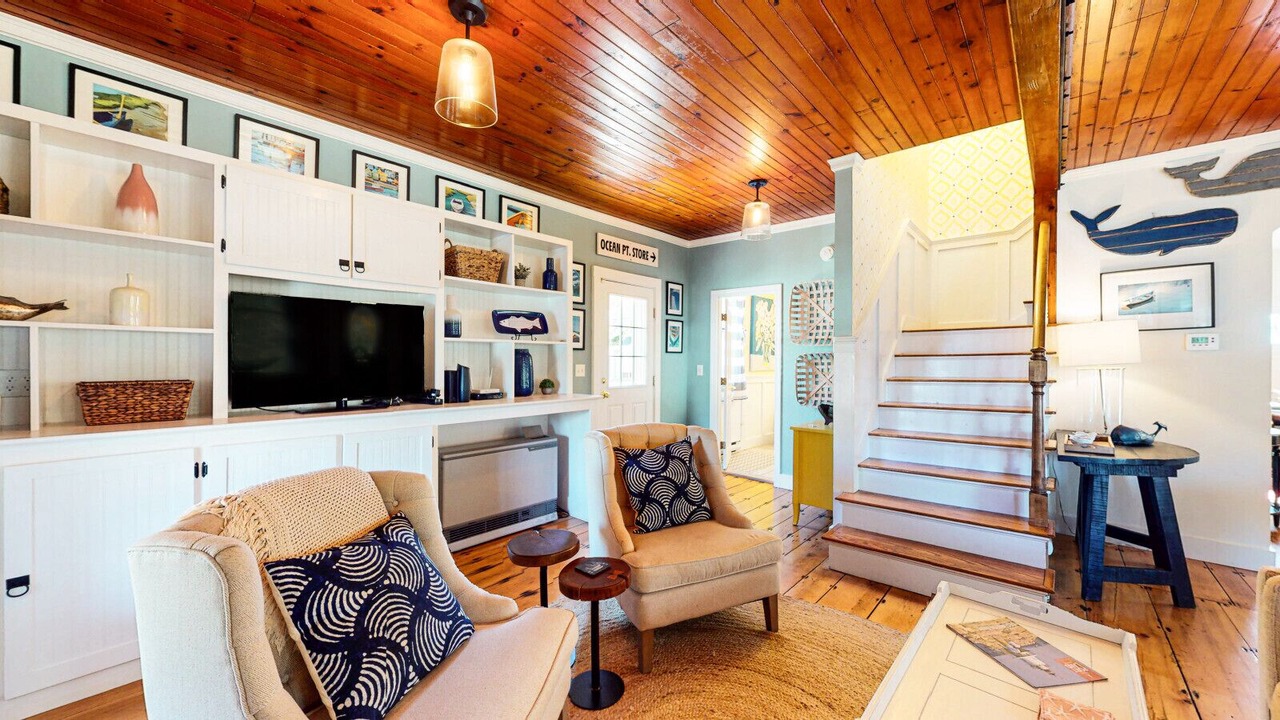 Photo of Livingroom in Ocean Point