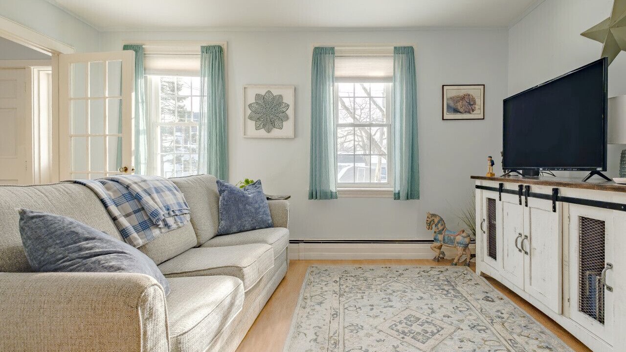Photo of Livingroom in Topsham