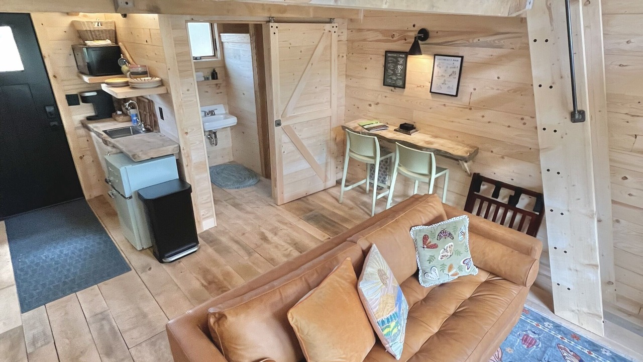 Photo of Livingroom in Sandy Point