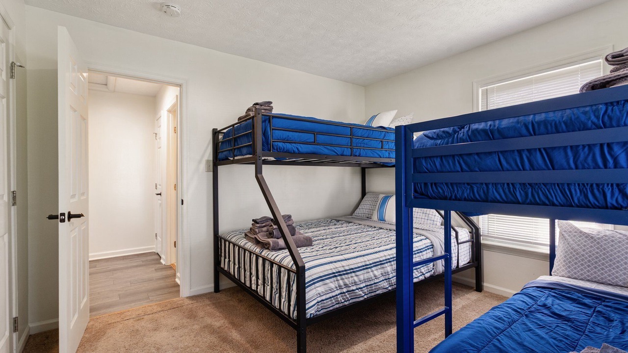 Photo of Bedroom in Fox Hill - Grandview