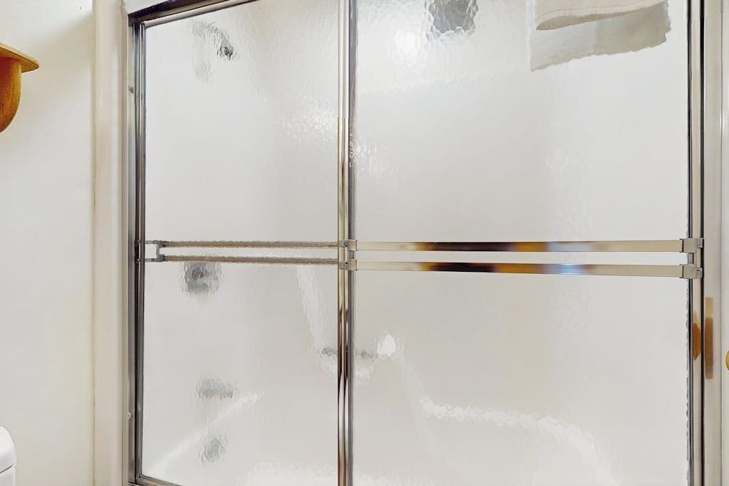 Photo of Bathroom in Warren