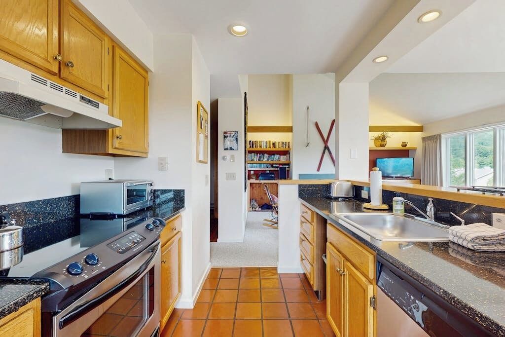 Photo of Kitchen in Warren