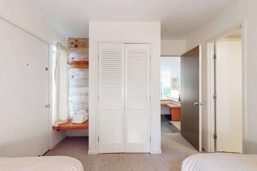 Photo of Bedroom in Warren
