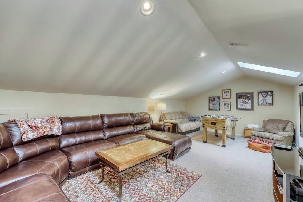 Photo of Livingroom in Warren