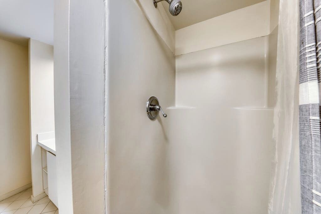 Photo of Bathroom in Warren