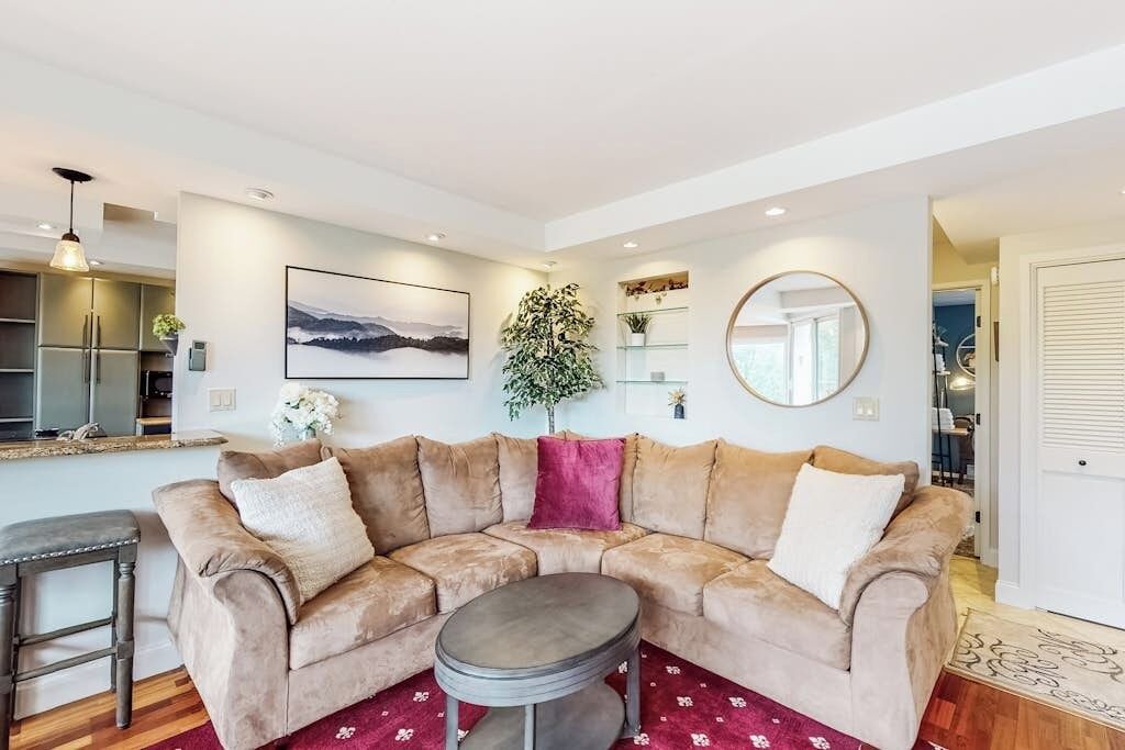 Photo of Livingroom in Warren