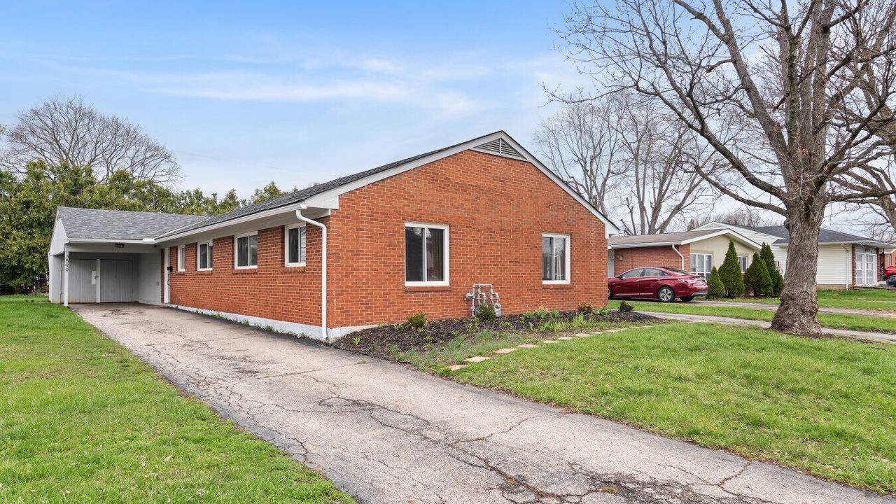 Photo of Outdoor in Grove City