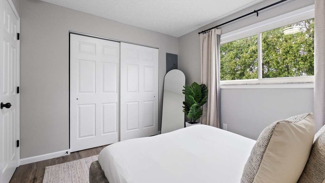 Photo of Bedroom in Grove City