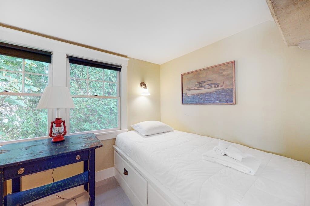 Photo of Bedroom in Cushing