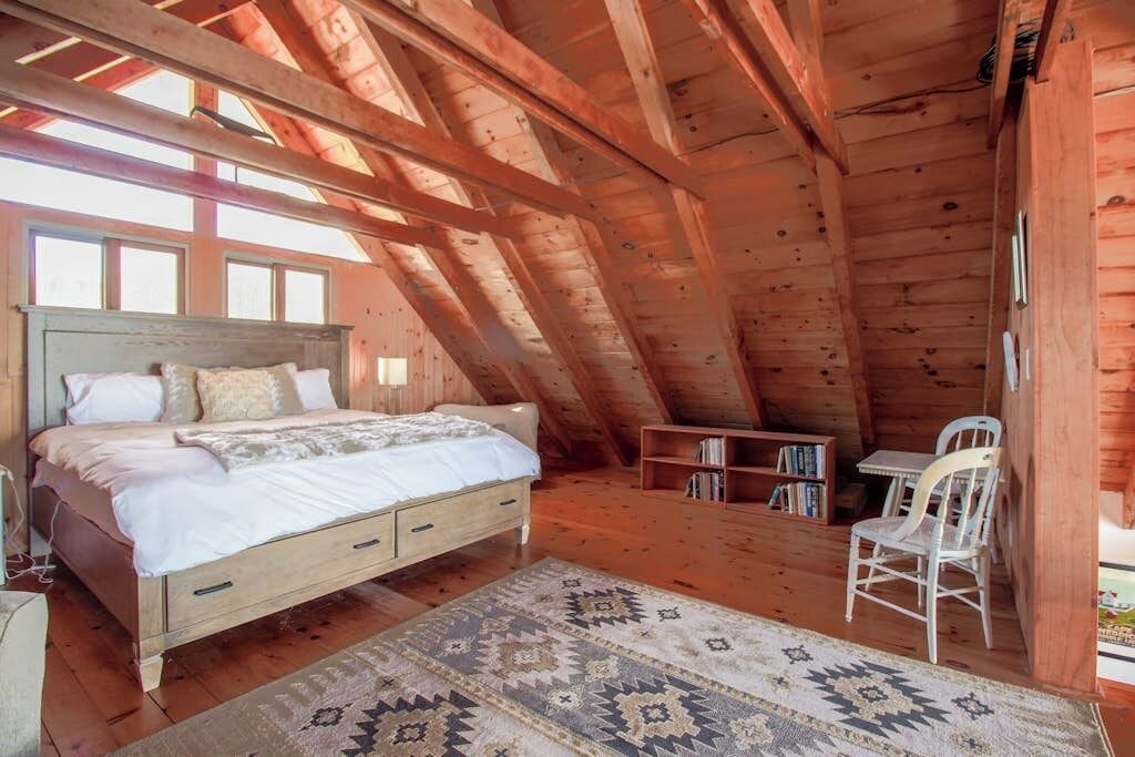 Photo of Bedroom in Waldoboro