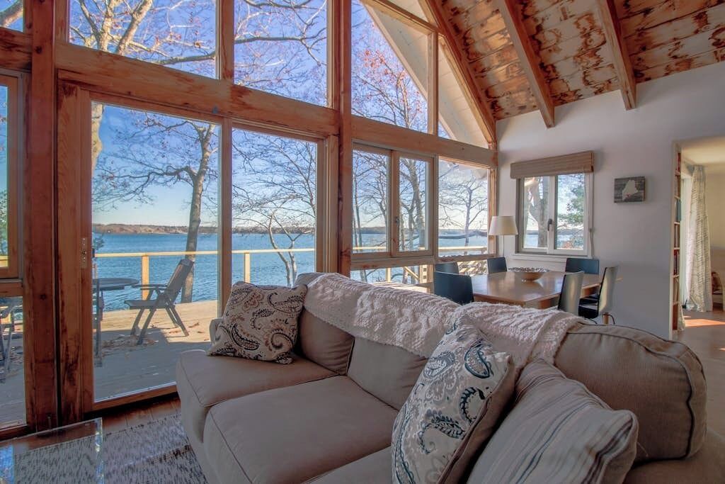 Photo of Livingroom in Waldoboro