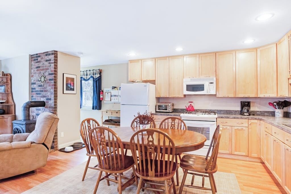 Photo of Kitchen in Seal Cove