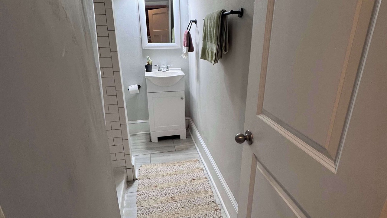 Photo of Bathroom in Short North
