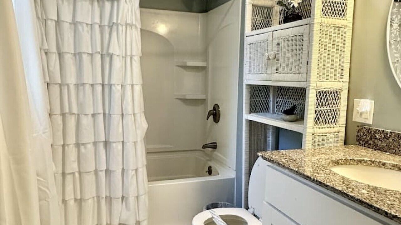 Photo of Bathroom in Salsbury Cove