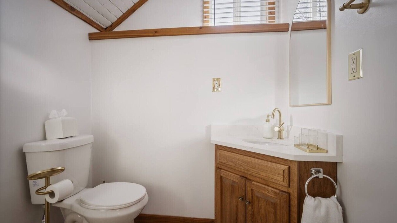 Photo of Bathroom in Grove City