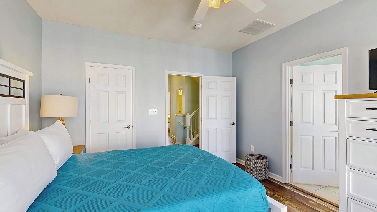 Photo of Bedroom in Sunset Island