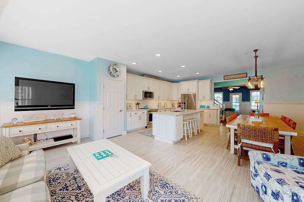 Photo of Livingroom in Sunset Island