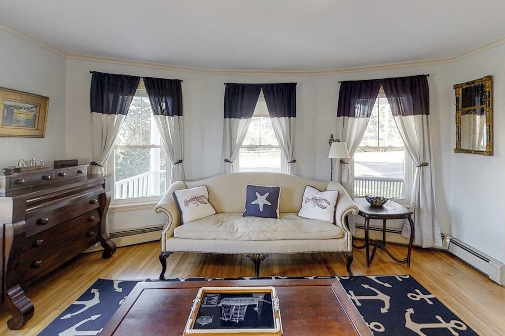 Photo of Livingroom in Boothbay Harbor