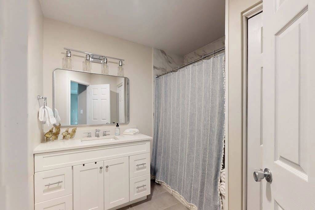 Photo of Bathroom in Fenwick Island