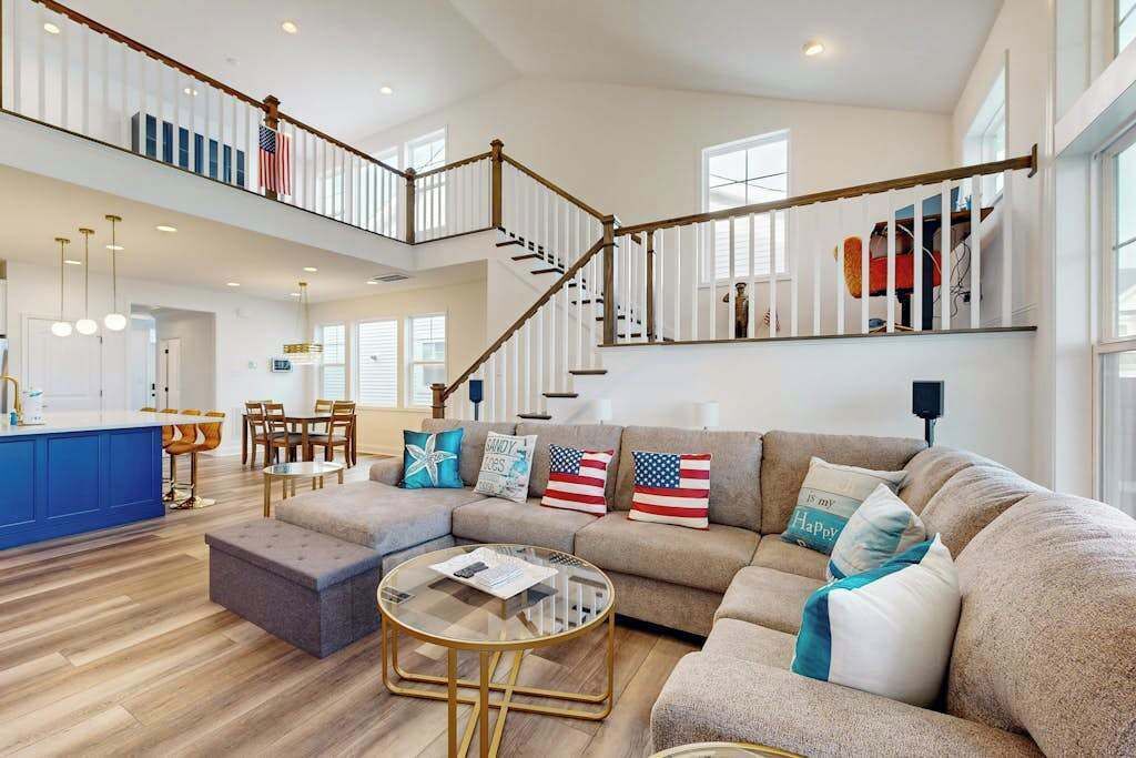 Photo of Livingroom in Cedar Neck