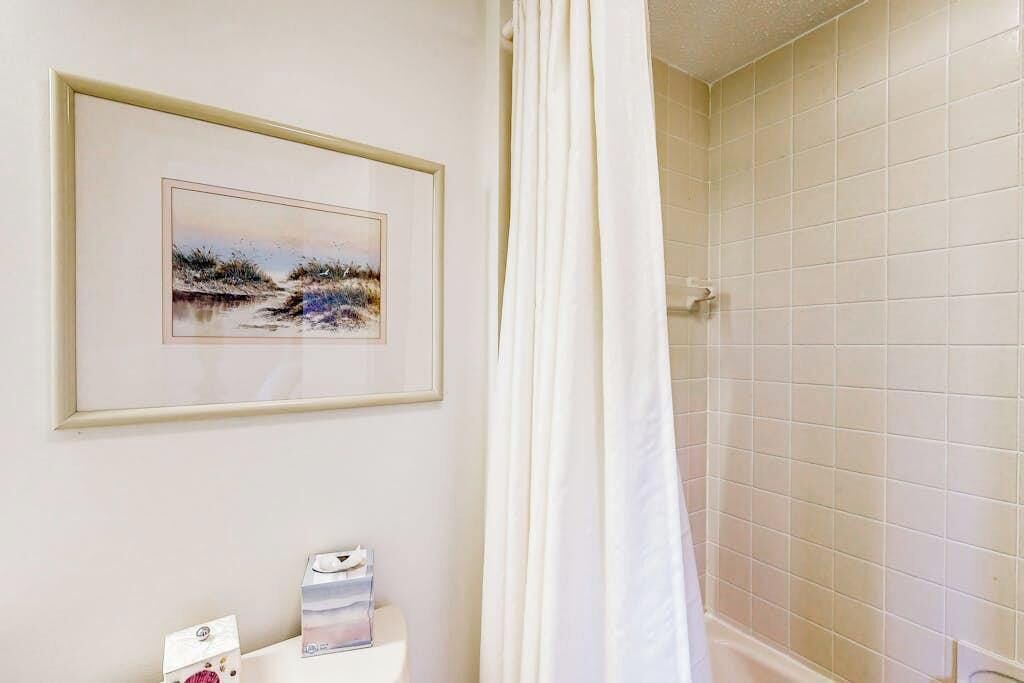 Photo of Bathroom in Fenwick Island