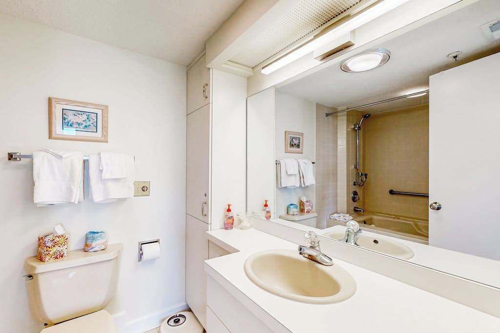 Photo of Bathroom in Fenwick Island