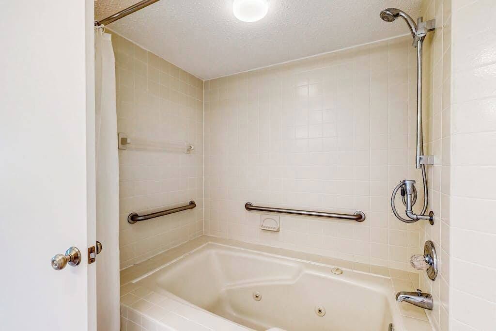 Photo of Bathroom in Fenwick Island