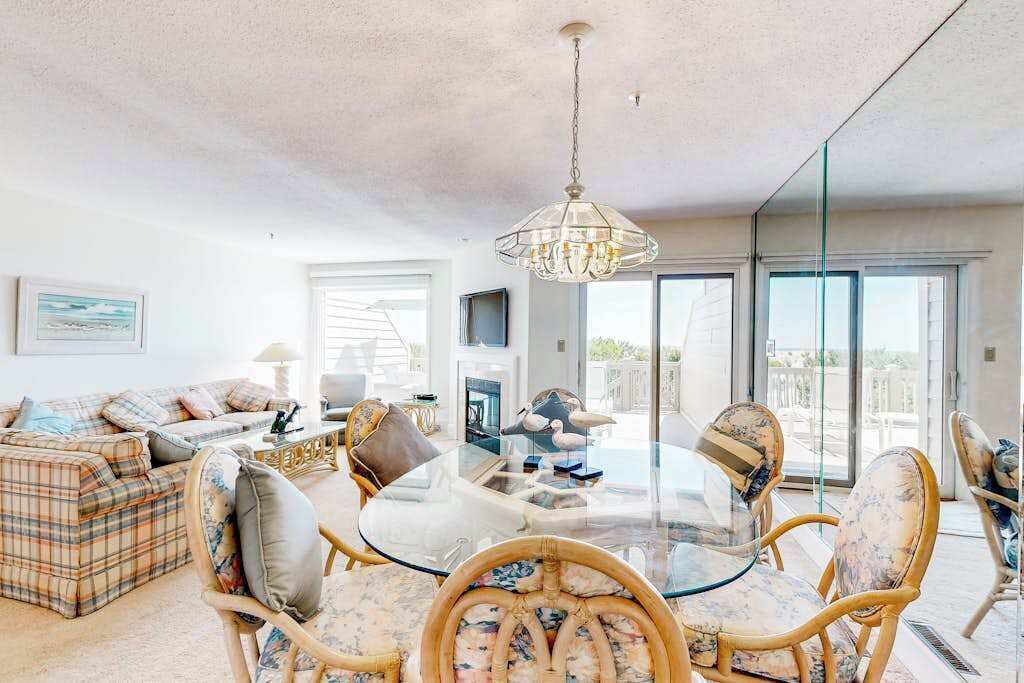 Photo of Livingroom in Fenwick Island