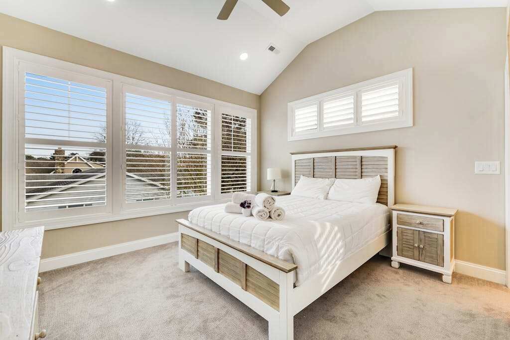 Photo of Bedroom in Country Club Estates