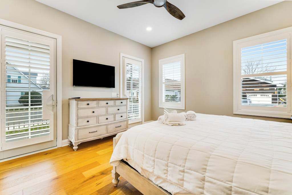 Photo of Bedroom in Country Club Estates