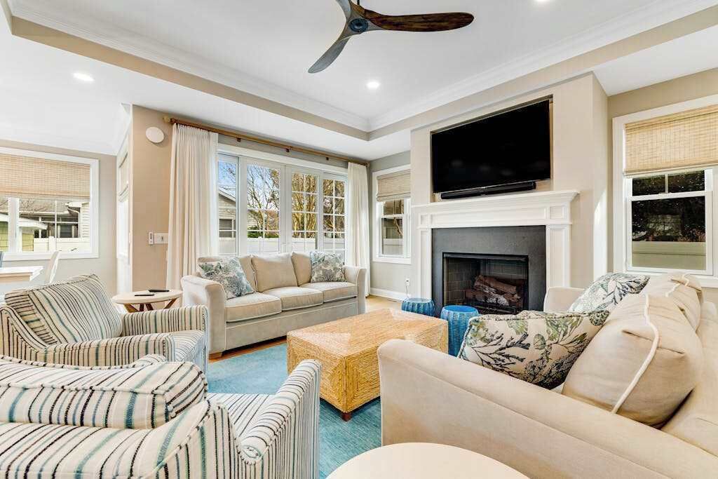 Photo of Livingroom in Country Club Estates