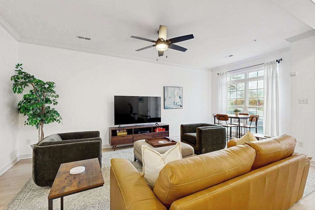 Photo of Livingroom in Villages of Five Points