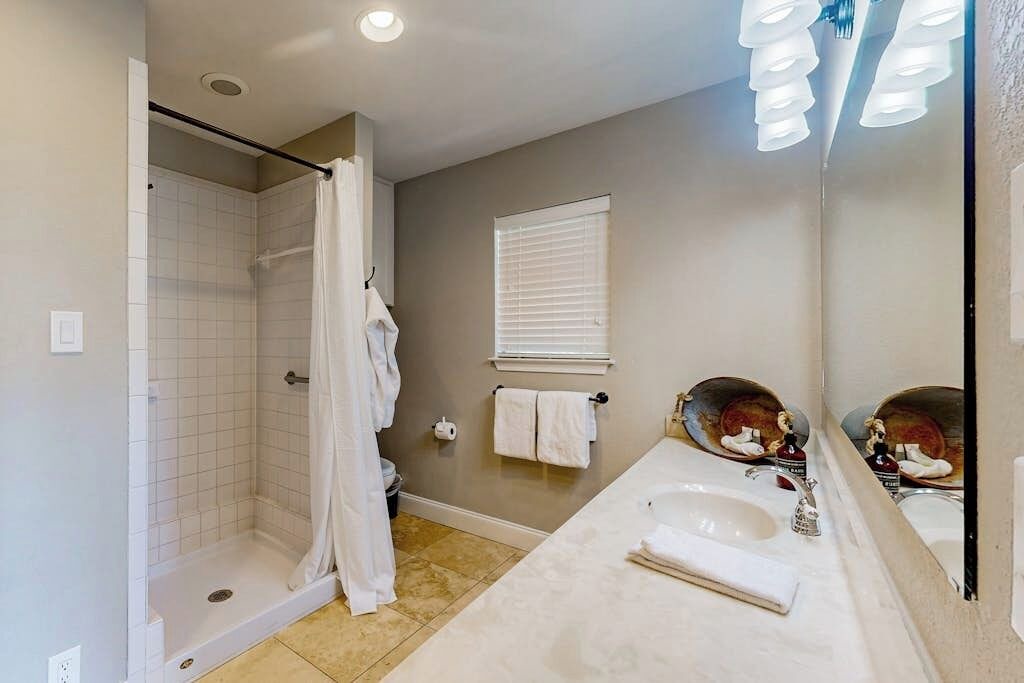 Photo of Bathroom in Spicewood