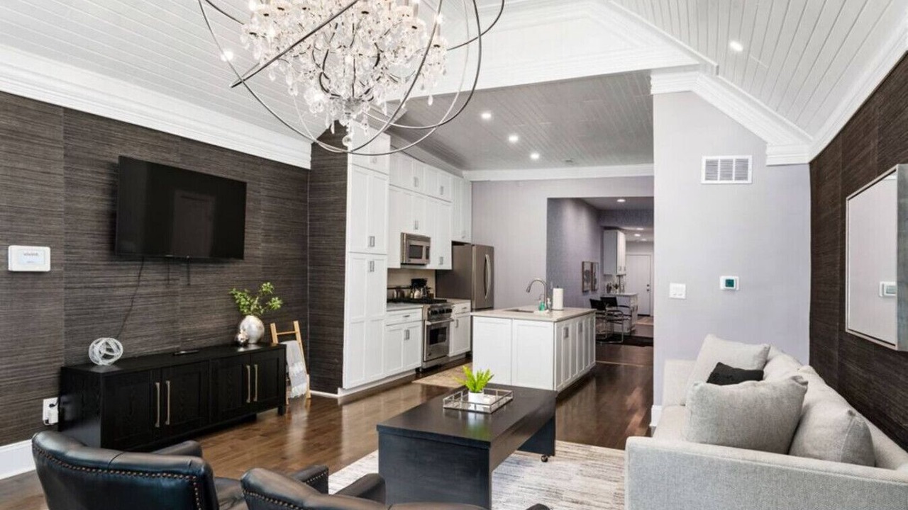 Photo of Livingroom in Victorian Village
