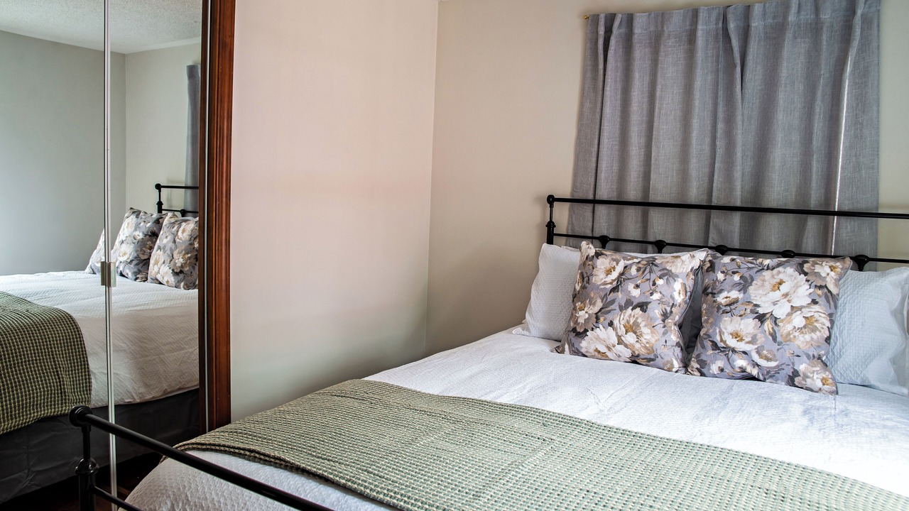 Photo of Bedroom in Warren