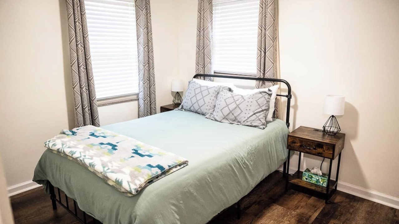 Photo of Bedroom in Grove City