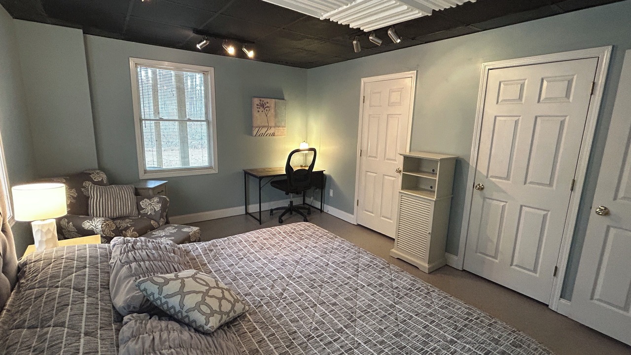 Photo of Bedroom in Johns Creek