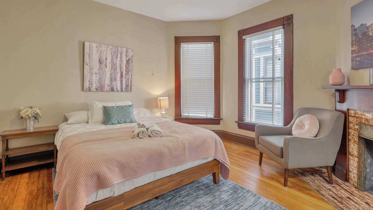Photo of Bedroom in Victorian Village