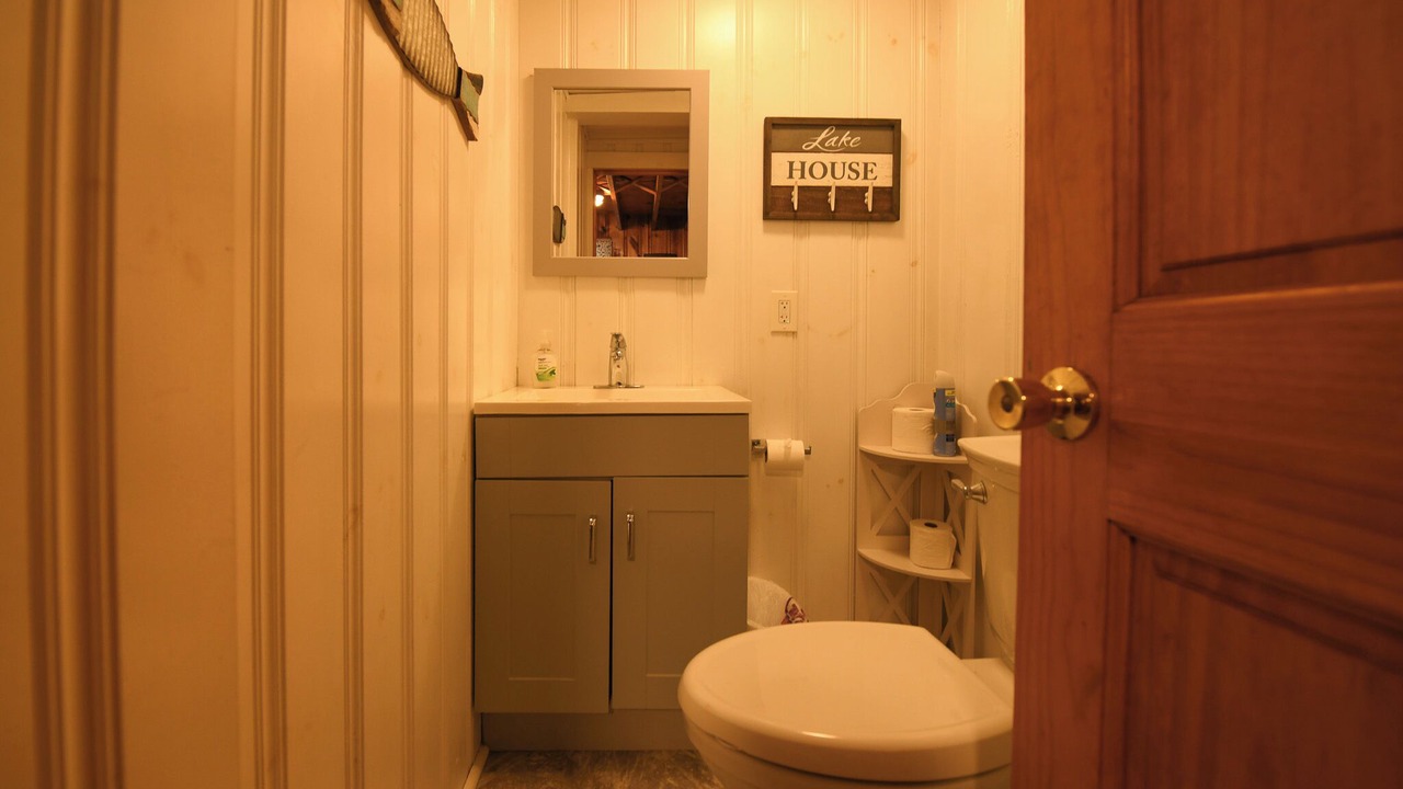 Photo of Bathroom in Naples