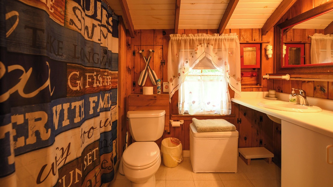 Photo of Bathroom in Naples