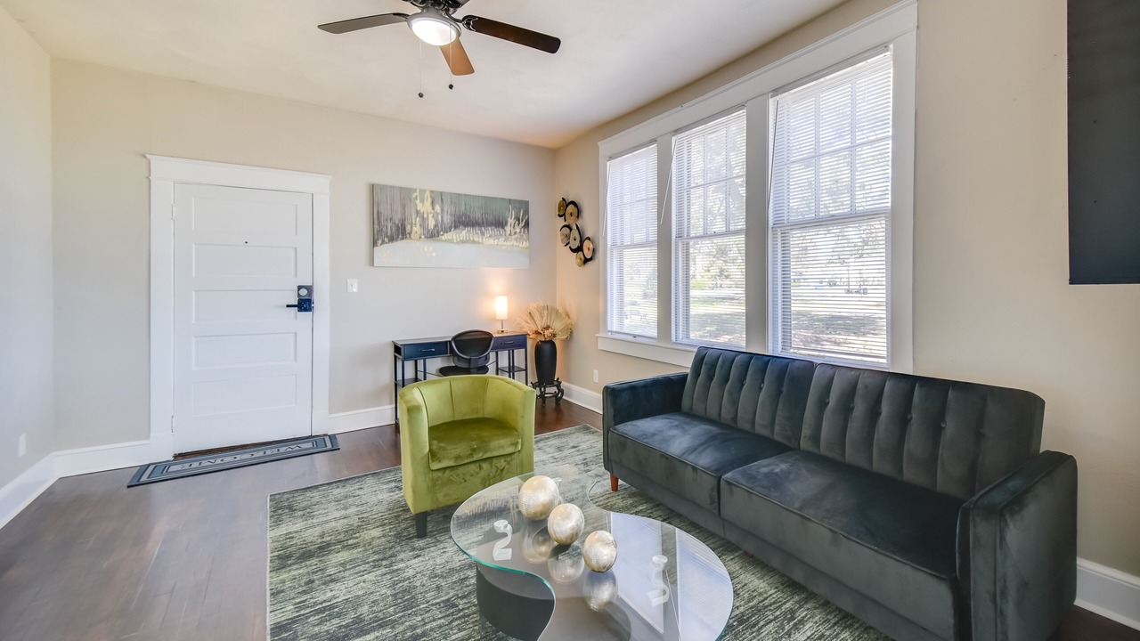 Photo of Livingroom in Portsmouth