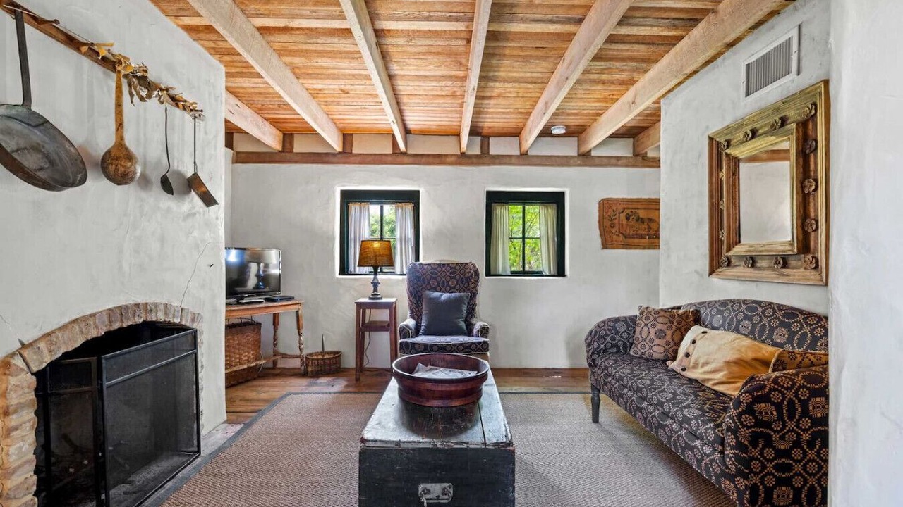 Photo of Livingroom in Fredericksburg