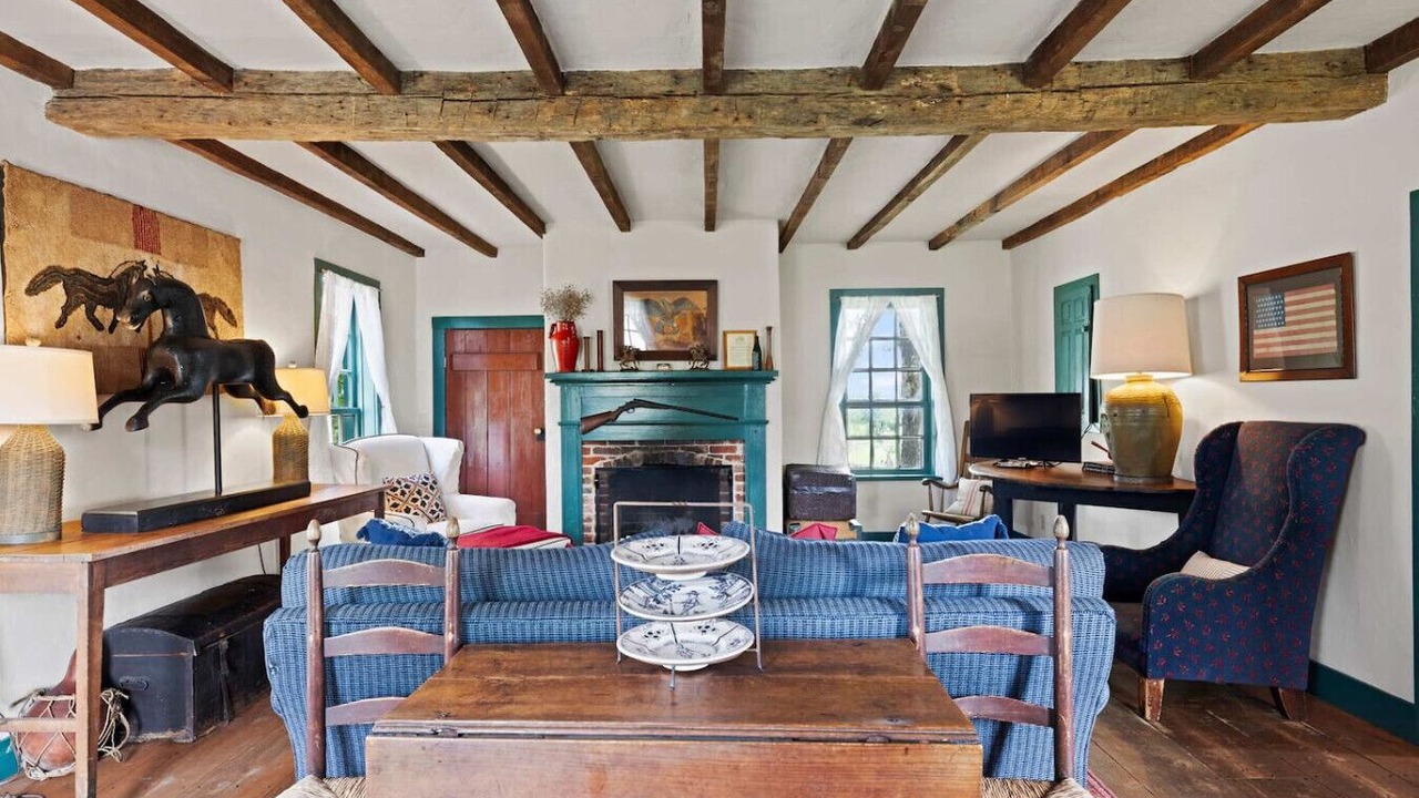 Photo of Livingroom in Fredericksburg