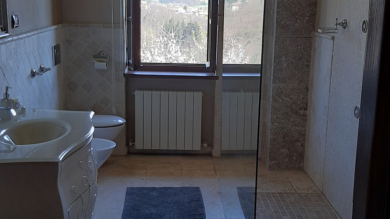 Photo of Bathroom in Villa Collemandina