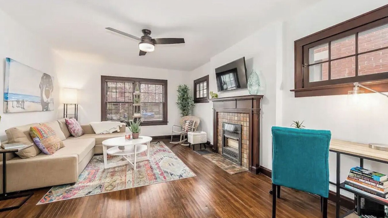 Photo of Livingroom in Victorian Village
