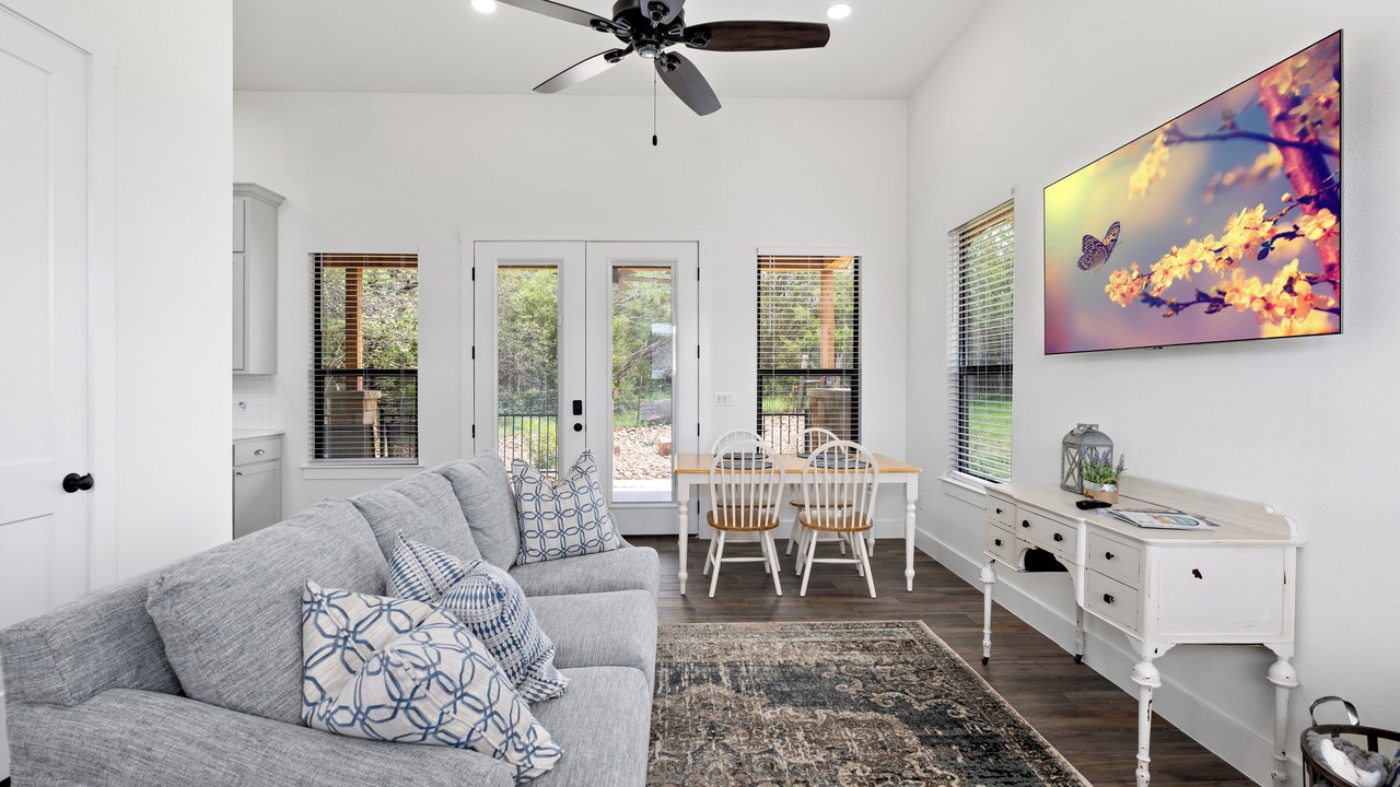 Photo of Livingroom in Fredericksburg