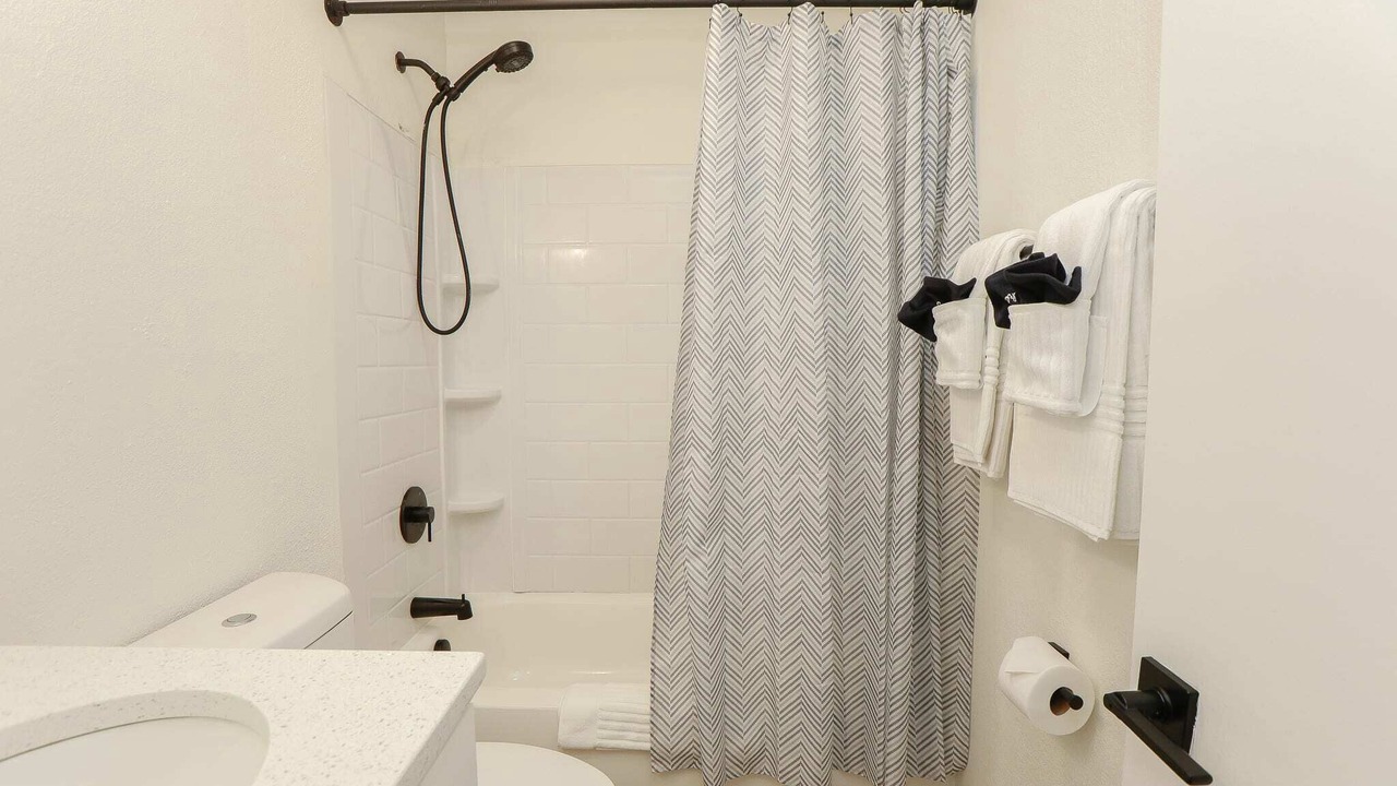 Photo of Bathroom in East Ocean View