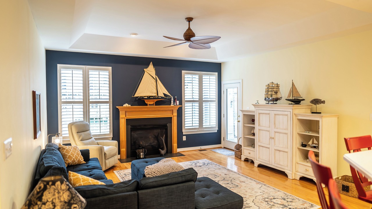 Photo of Livingroom in Villages of Five Points