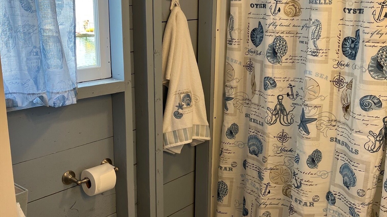 Photo of Bathroom in Pleasant Point